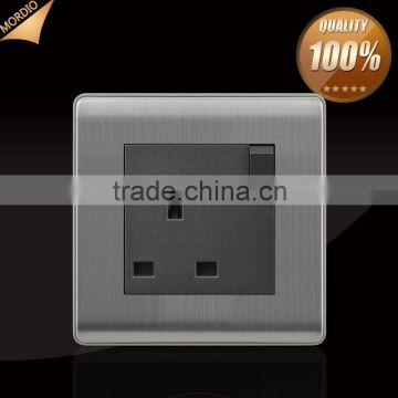 2015 New hot BS standard design 1 gang 13A wall switch and socket