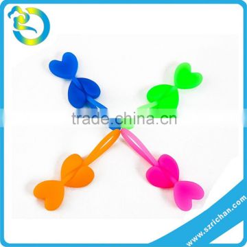 Fun heart shape eco-friendly soft silicone promotional sackholder