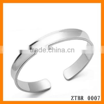 Fashion Simple Silver Plated Smooth Opening Bangle