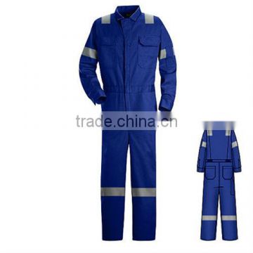 Fire retardant reflective firefighting suit