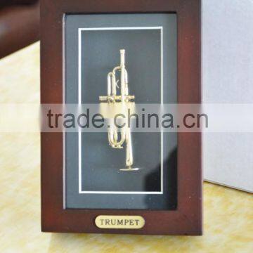 music gifts Gold Trumpet Model Frame With Wood