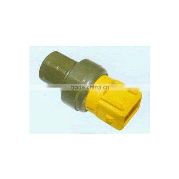 Auto Air Condition Pressure Switch for Volvo 940/960 93-95