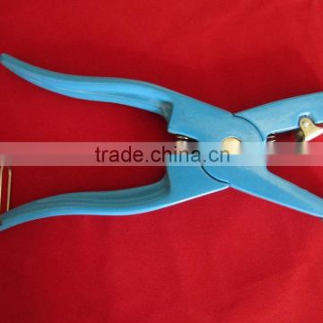Ear Tag Plier Applicator/ veterinary instruments and equipment