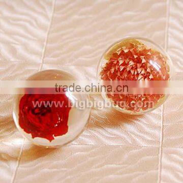 New design quartz crystal ball spheres with real flowers embedded for promotional gift