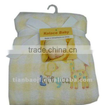 100% polyester baby blanket with embroidery 1005