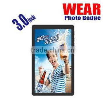 2015 new products 3.0inch digital photo frame digital photo badge,wear photo tag, wear badge