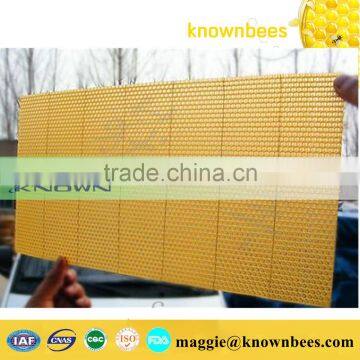 beeswax sheet from pure beeswax/ Pressure wire natural beeswax comb foundation