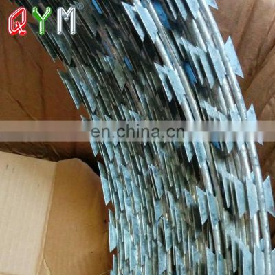 CBT65 CBT60 Galvanized Security Concertina Razor Wire With Pallet