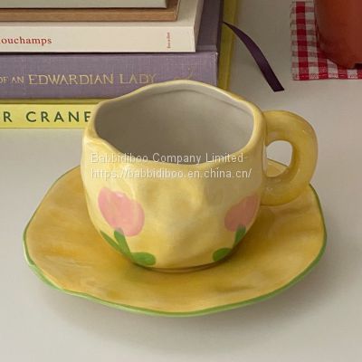 ear-hanging coffee cup