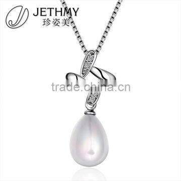 Charming Mixed Styles Female Styles Artificial Pearl Zircon Pendant                        
                                                Quality Choice