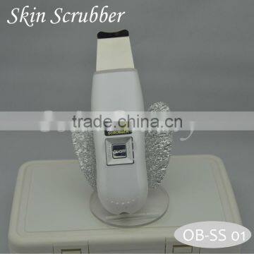 Ultrasonic skin scrubber for suction blackhead