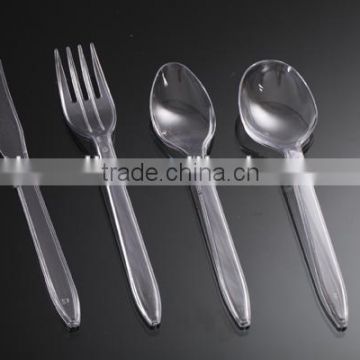 plastic cutlery set