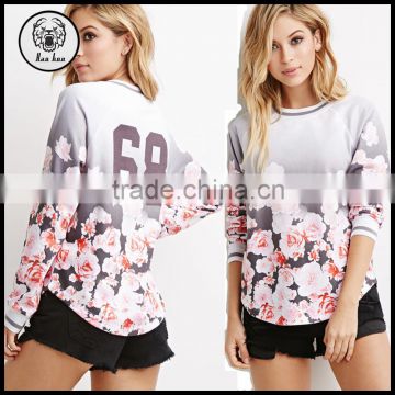 Women Ombre Floral Print Athletic Pullover with Curved Hemline