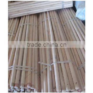 NATURAL WOODEN BROOM HANDLE WITH STANDARD THREAD