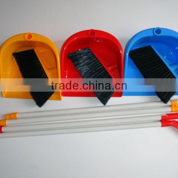 PVC Long Handled Plastic Folding Dustpan and Broom Set