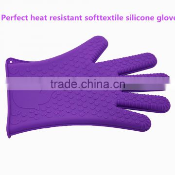 2016 Lottie supplier FDA Kitchenware Baking Silicone oven glove food grade silicone bbq baking gloves