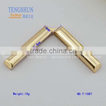 new styly metel corner for bags zinc alloy decorative corner for bag parts wholesale