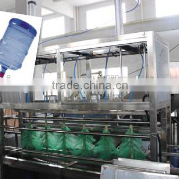 Chinese 5 gallon water filling plant/bottled water machine/liquid machine