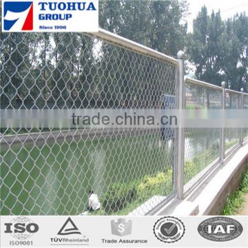 low price hot dipped galvanized chain link fence