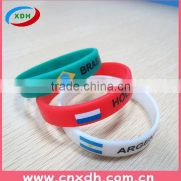 Fashion jewerly cheap World Cup silicone wristband for events
