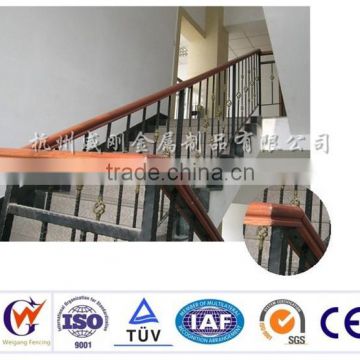 Galvanized steel stair rail with wooden design