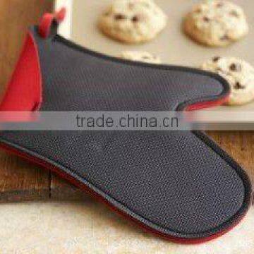 Neoprene oven mitt/ oven glove