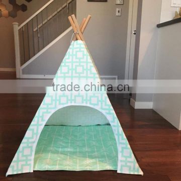 OEM Promotional Dog Play Teepee Tent Toy Supplies Accessory Wholesale