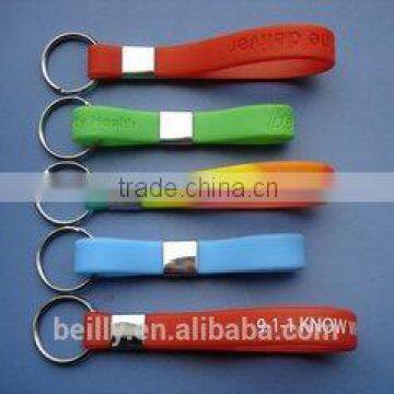 new design cute fashion rubber keychain