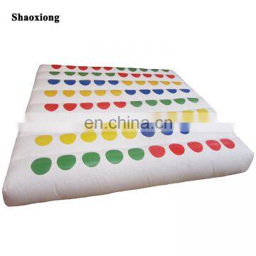 Hot interactive large inflatable twister game, Adult inflatable twister mattress for sale