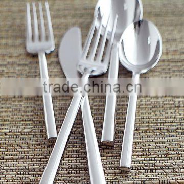 Silver Cutlery Set of two Spoon, 2 Forks and one Paster