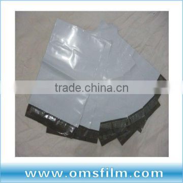 /polythene self adhesive and self sealing poly mailer bag with or without bubbles