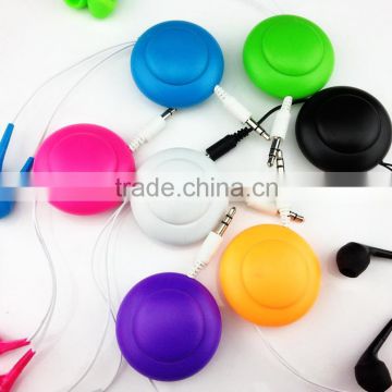 high quality colourful Magnetic Retractable Earbuds with mic