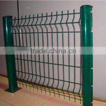 china manufacture anti-corrosive beautiful form 3D Curved wire mesh fence