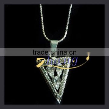 Beauty triangle shape rhinestone pendant necklace