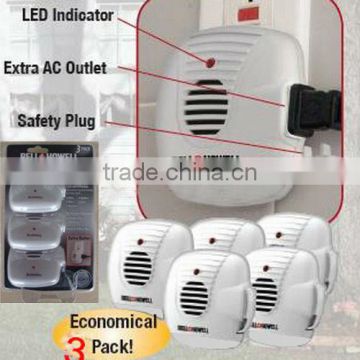 Bell and Howell Ultrasonic Pest Repellers with Extra Outlet
