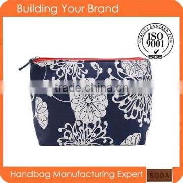 2015 latest fashion design canvas promotional cosmetic bag