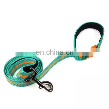 wholesale factory supplier durable night dog waking dog leash with LED buckle