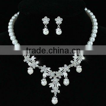Bridal Flower White Faux Pearl Crystal Necklace Set CS1215
