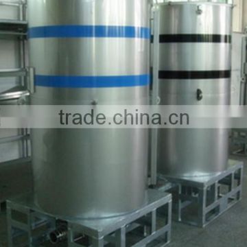 Insulated liquid stainless steel IBC container