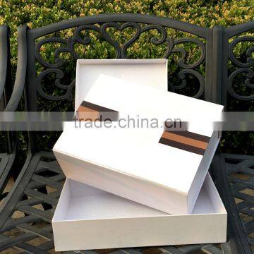 Accept custom order fancy white gift box with premium quality