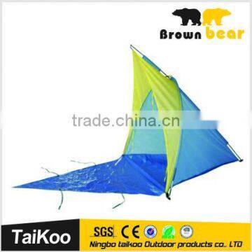 Compact wind proof beach tent