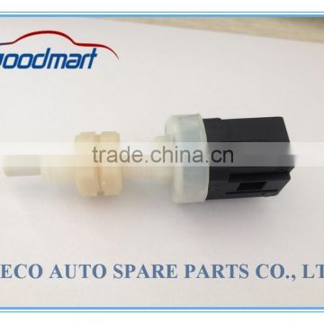 switch 500365771 for Iveco Auto spare parts from Nanjing market