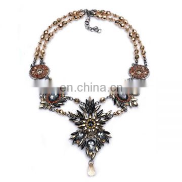 Wholesale Custom Flower Beautiful Heavy Diamond Retro Necklace