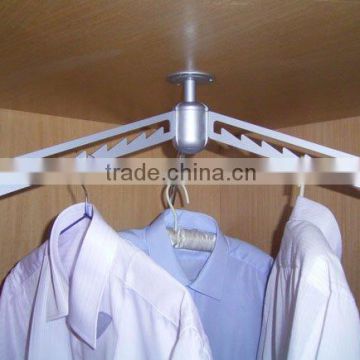 swivel clothes hanger