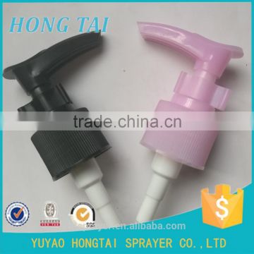 Factory ribbed plastic lotion pump with locking clip 24/410