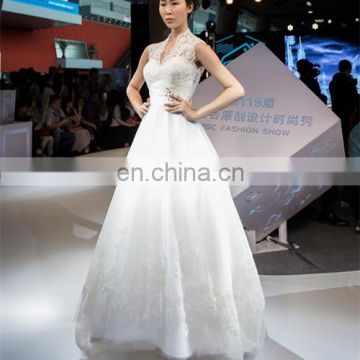 2017 P0061 White color strapless net fabric beaded grace wedding dresses P0017