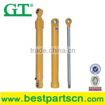 Sell D65E-2 hydraulic tilt cylinder