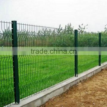 Hot sell 2016 new products cyclone wire fence china market in dubai