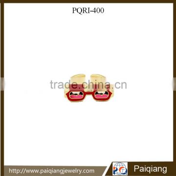 Latest design fashion wholesale gold plated enamel glasses finger ring for women