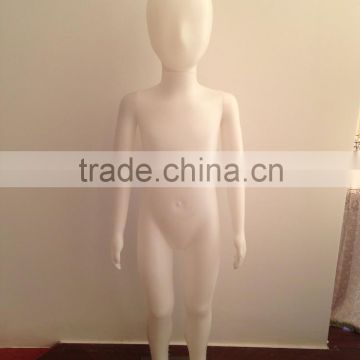 abstract child plastic mannequins in matt white/ new fashion mannequins /mannequins made in pujiang factory